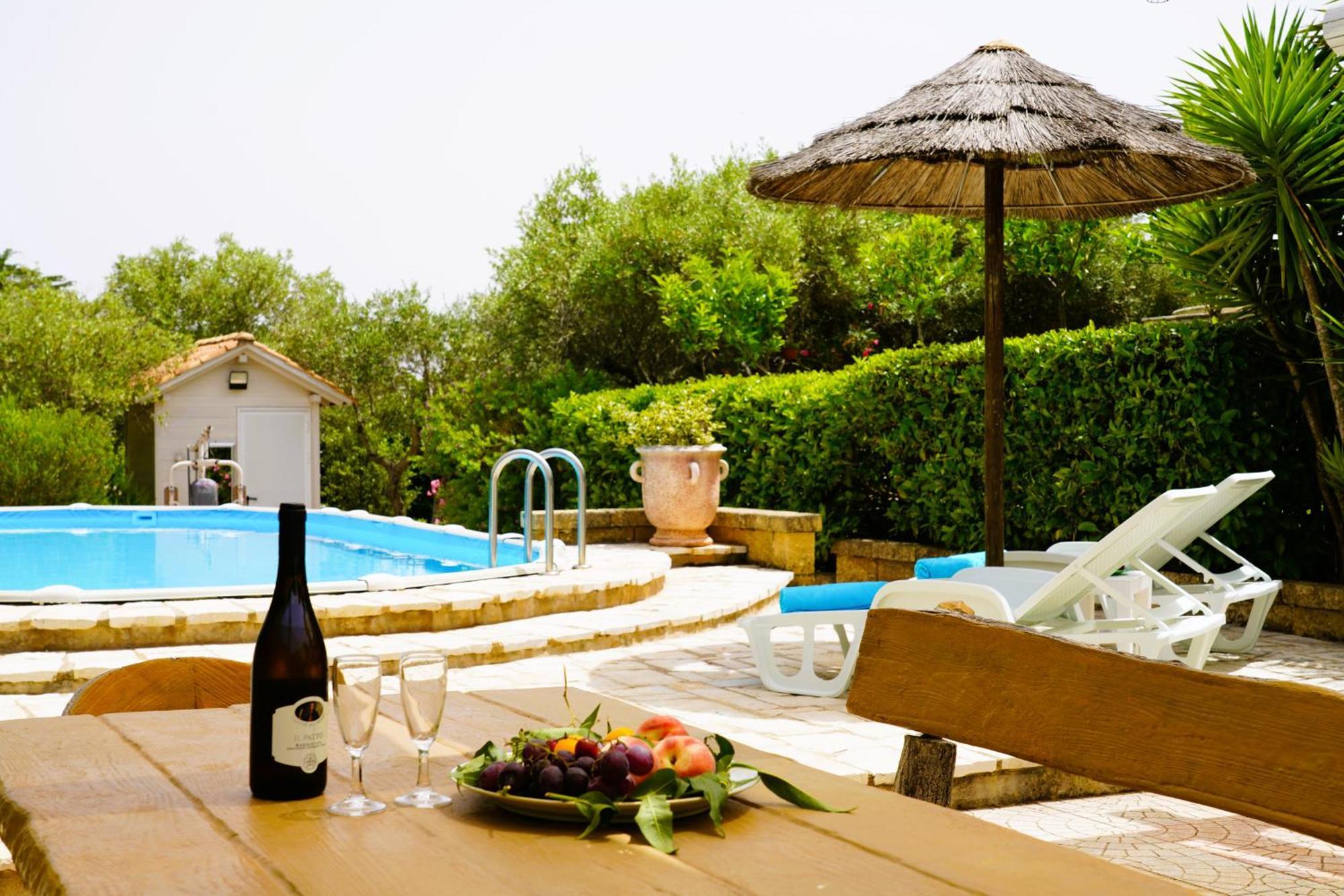 Villa Chanel Bellissima Villa Con Piscina Immersa Nella Valle D'Itria Ostuni Exterior foto